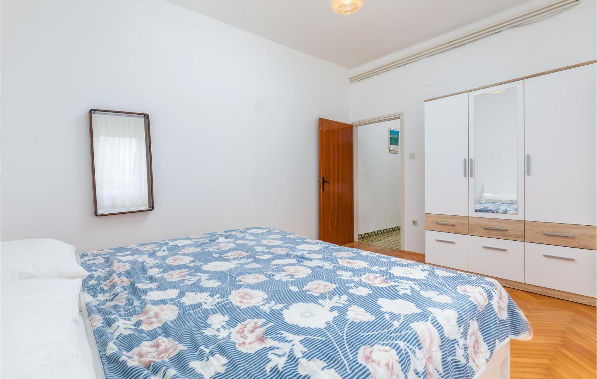 Lovely Apartment In Fazana With Kitchen Exterior foto